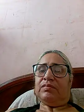 Snapshot of _candi chatting on September 29, 2:33 pm candi online show from September 29, 2:33 pm