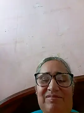 Snapshot of _candi chatting on October 5, 3:43 pm candi online show from October 5, 3:43 pm