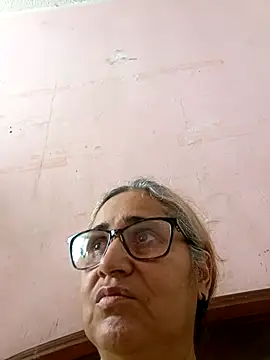 Snapshot of _candi chatting on October 10, 5:12 pm candi online show from October 10, 5:12 pm