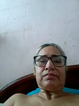 Snapshot of _candi chatting on October 13, 11:54 am candi online show from October 13, 11:54 am