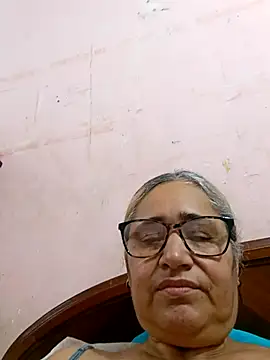Snapshot of _candi chatting on October 14, 11:55 am candi online show from October 14, 11:55 am