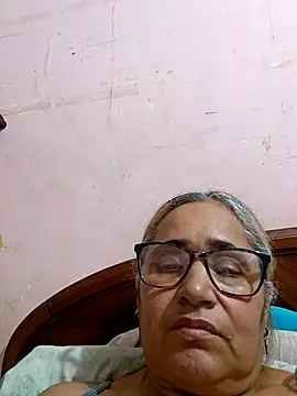 Snapshot of _candi chatting on October 15, 1:28 am candi online show from October 15, 1:28 am