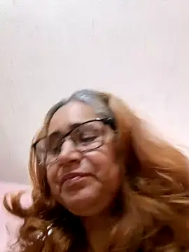 Snapshot of _candi chatting on October 15, 1:33 pm candi online show from October 15, 1:33 pm