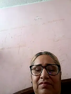 Snapshot of _candi chatting on October 19, 12:39 pm candi online show from October 19, 12:39 pm