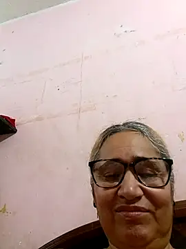 Snapshot of _candi chatting on October 22, 12:38 pm candi online show from October 22, 12:38 pm