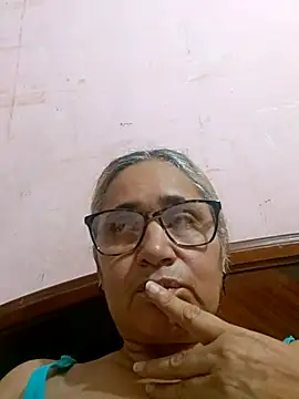  candi online show from November 6, 3:07 am