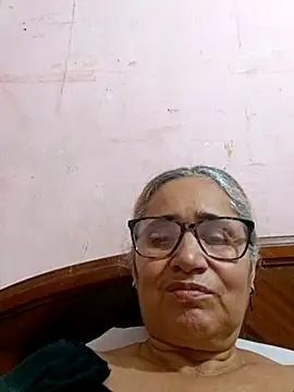  candi online show from November 15, 12:41 am