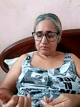  candi online show from November 17, 5:08 pm