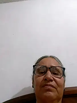  candi online show from February 18, 3:35 am