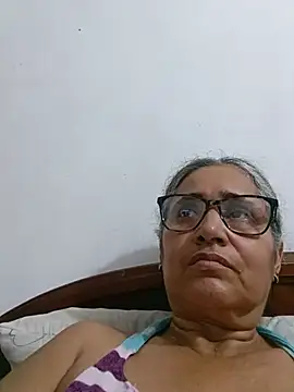 Snapshot of _candi chatting on July 2, 11:44 pm candi online show from July 2, 11:44 pm