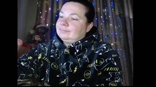 amorelara online show from December 15, 6:17 am