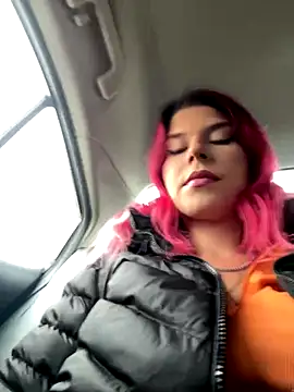 RiriRoseey online show from October 6, 6:33 am