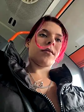 RiriRoseey online show from November 4, 8:02 am