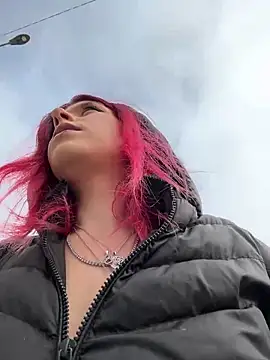 RiriRoseey online show from December 21, 9:27 am