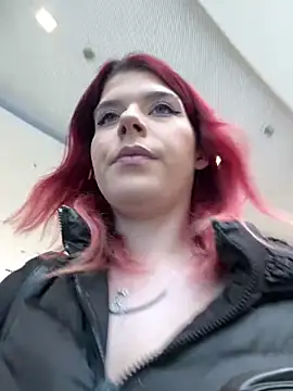 Snapshot of RiriRoseey chatting on February 10, 9:02 am RiriRoseey online show from February 10, 9:02 am