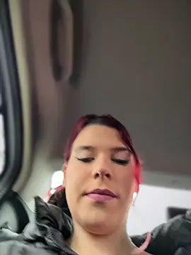 Snapshot of RiriRoseey chatting on February 14, 8:55 am RiriRoseey online show from February 14, 8:55 am