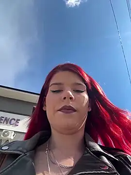 RiriRoseey online show from April 9, 7:47 am