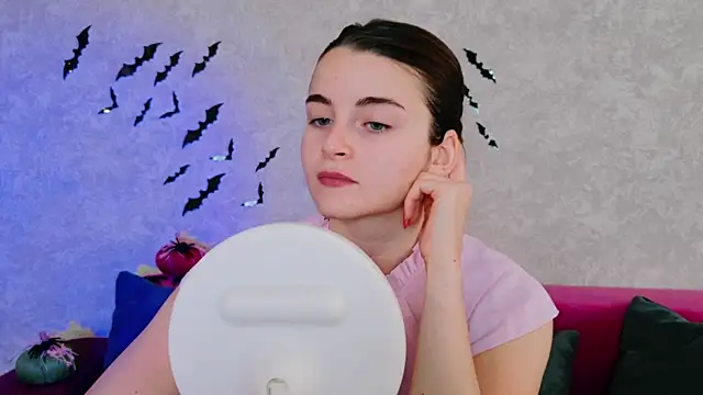 Miss Arwen online show from October 14, 3:51 am