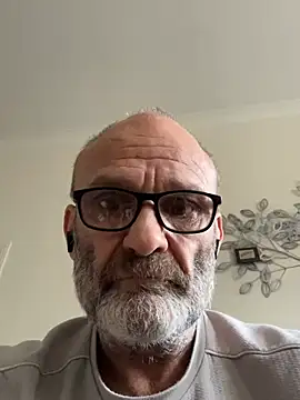 Shyboy817 online show from March 3, 3:51 pm