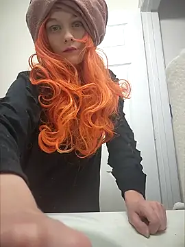 AriellaTaylor online show from December 8, 4:28 pm