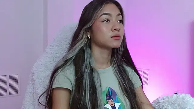 hantonella  online show from November 7, 2:17 pm