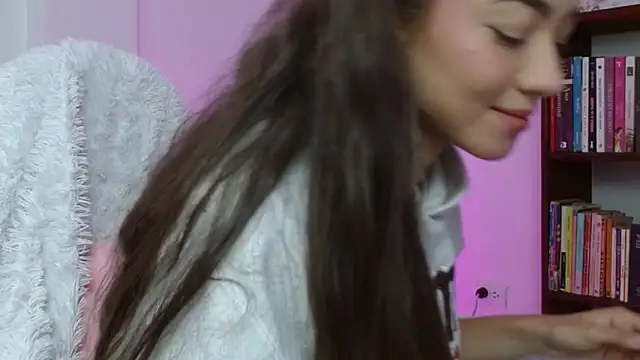 hantonella  online show from December 2, 2:56 pm