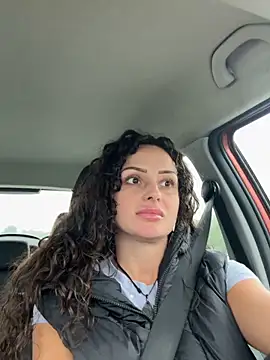 dolcevita002 online show from June 2, 5:42 am