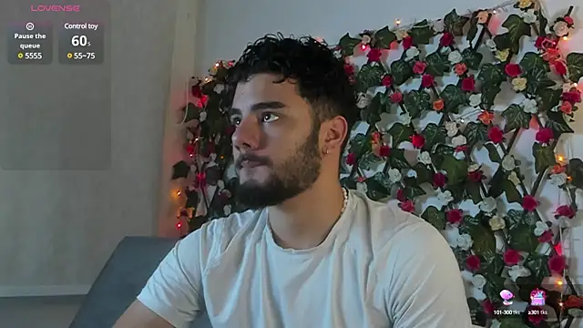 caprywilliams online show from December 17, 7:07 am