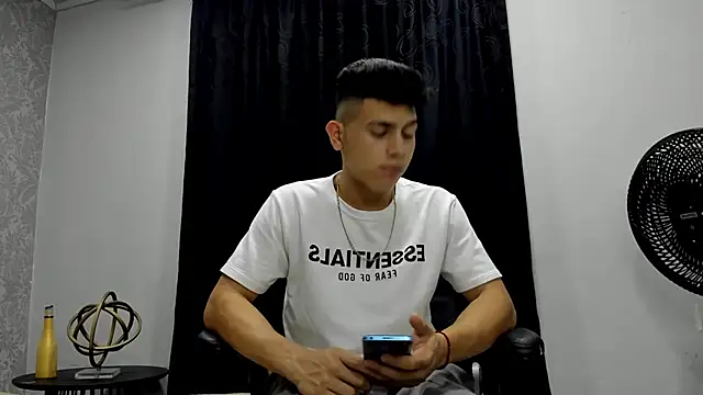 andrew rose  online show from January 30, 10:41 pm