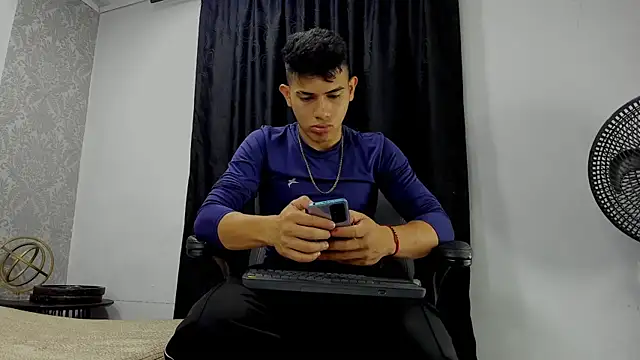 andrew rose  online show from March 12, 1:08 pm