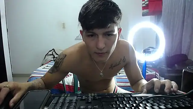 Snapshot of Pharaon_71 chatting on February 20, 4:20 am Pharaon 71 online show from February 20, 4:20 am