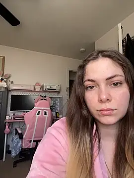 lolypopbubble online show from March 18, 6:11 pm