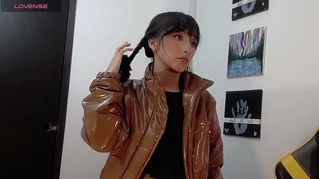 v1cky  online show from October 10, 10:31 pm