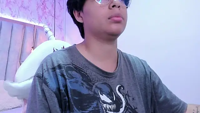 Emmapark  online show from March 1, 6:32 pm