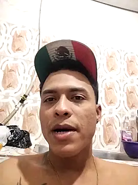 Snapshot of jaycob_fox chatting on February 2, 2:10 am jaycob fox online show from February 2, 2:10 am