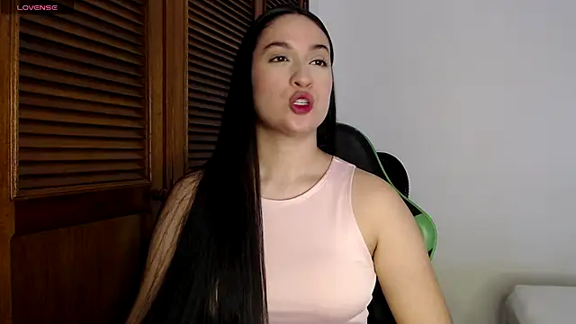 sofiaduque 26 online show from October 2, 8:49 pm