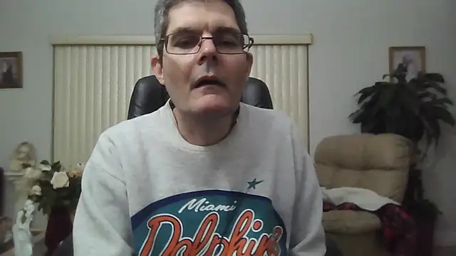Snapshot of Copfiremen4566 chatting on February 23, 6:00 am Copfiremen4566 online show from February 23, 6:00 am
