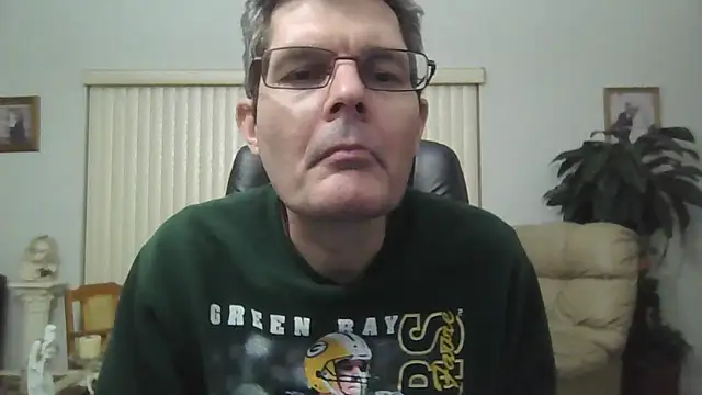 Snapshot of Copfiremen4566 chatting on March 16, 4:29 am Copfiremen4566 online show from March 16, 4:29 am
