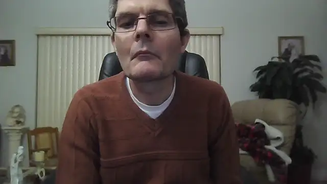 Snapshot of Copfiremen4566 chatting on March 20, 5:45 am Copfiremen4566 online show from March 20, 5:45 am