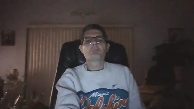 Snapshot of Copfiremen4566 chatting on June 25, 4:12 am Copfiremen4566 online show from June 25, 4:12 am