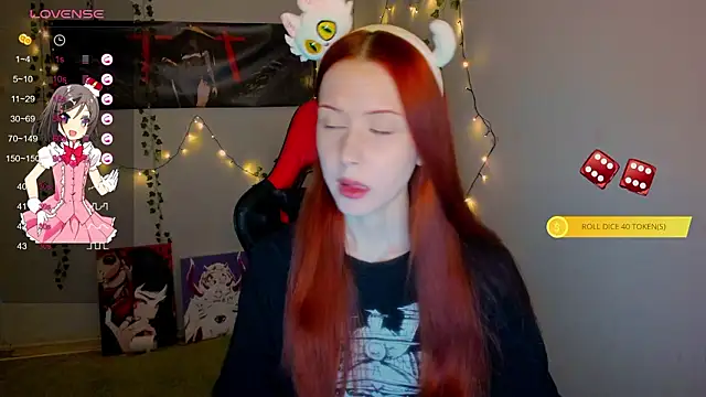 Snapshot of FruttiTatti chatting on February 17, 1:24 am FruttiTatti online show from February 17, 1:24 am