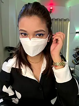 Snapshot of Jen_jennyy1 chatting on November 18, 9:08 pm Jen jennyy1 online show from November 18, 9:08 pm