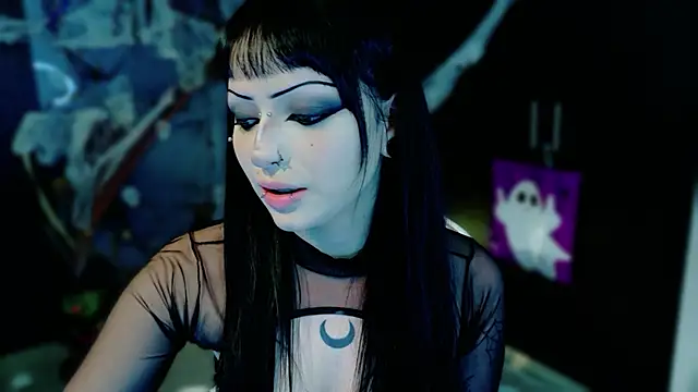 Madison Jackson online show from October 23, 9:24 pm