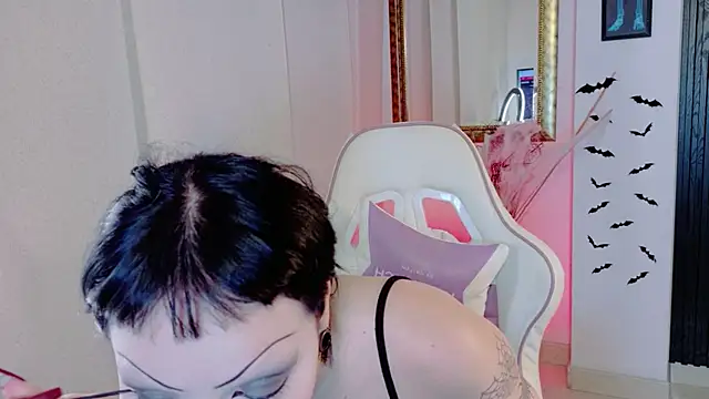 Snapshot of Madison_Jackson chatting on April 25, 7:44 pm Madison Jackson online show from April 25, 7:44 pm