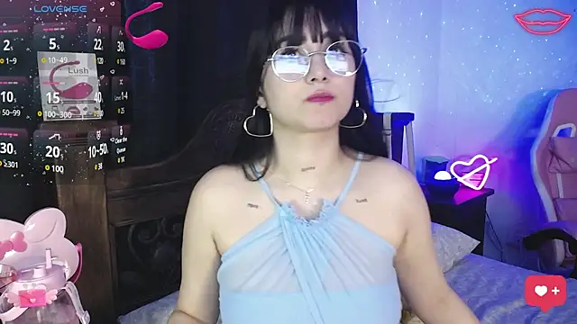 SexyLuna   online show from February 4, 10:55 pm