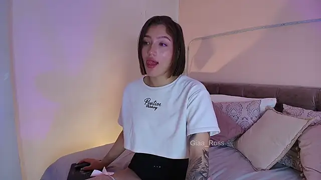 Giaa Ross online show from February 22, 2:52 pm