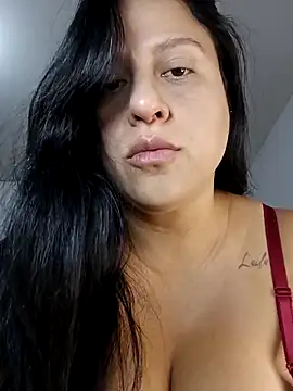Snapshot of whitegirl0122 chatting on February 5, 7:51 pm whitegirl0122 online show from February 5, 7:51 pm