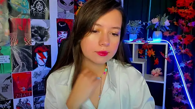 Lina Brownie online show from December 4, 2:42 am