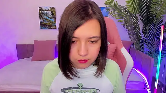 Lina Brownie online show from February 18, 5:53 am