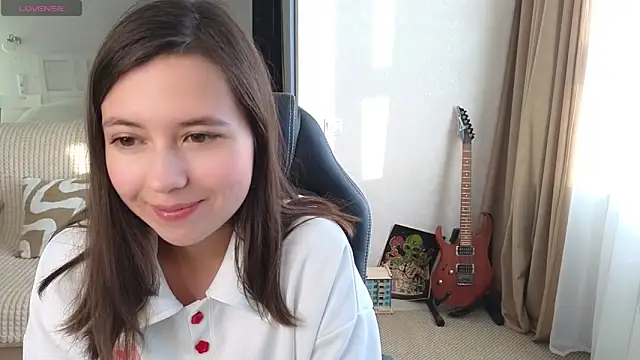 Lina Brownie online show from September 30, 11:15 am